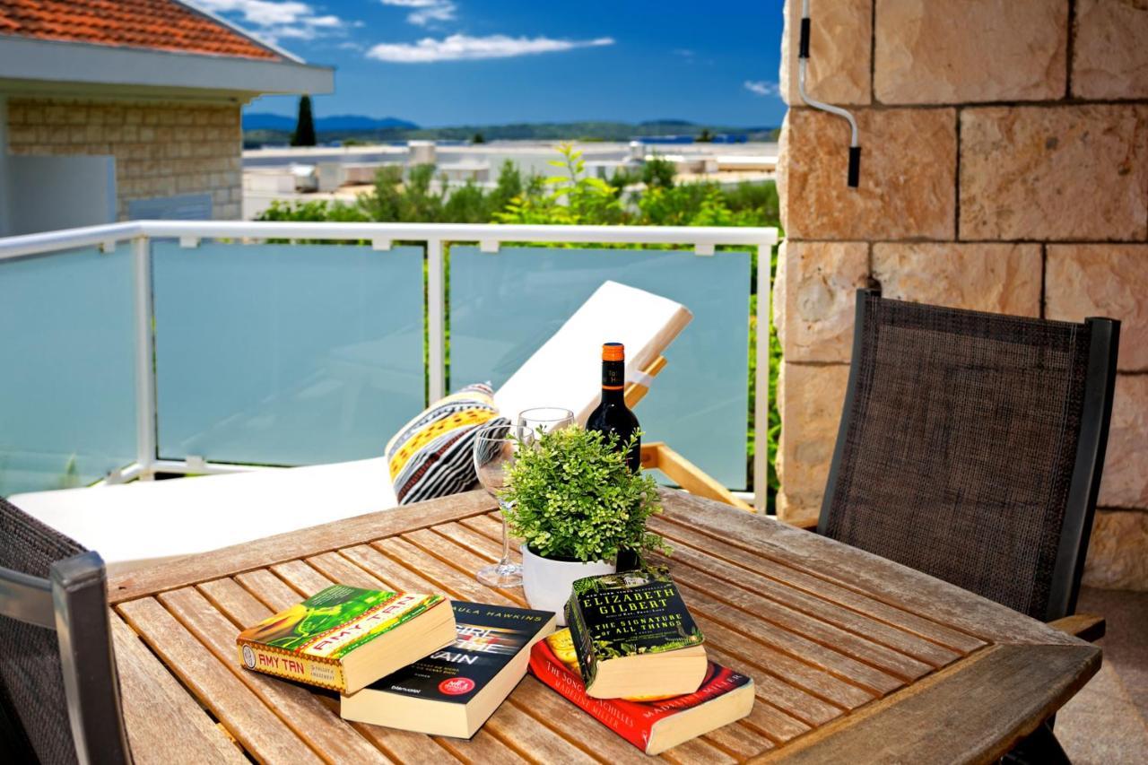 Terrace Apartment ฮวาร์ ภายนอก รูปภาพ
