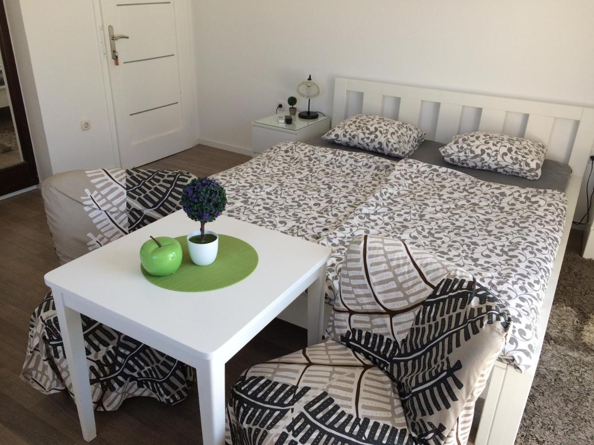 Terrace Apartment ฮวาร์ ภายนอก รูปภาพ